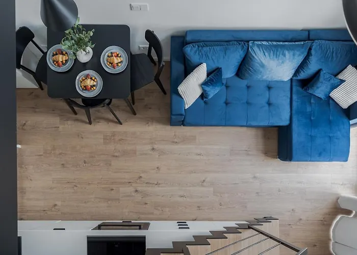 Loft 60 With Free Parking Lägenhet *